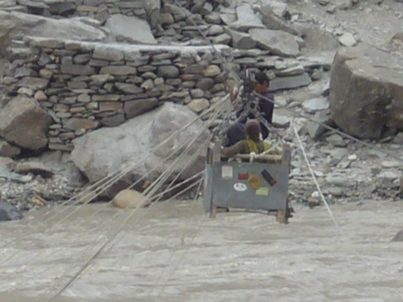 Travel - India - Ladakh - Hemes National Park - The Bridge